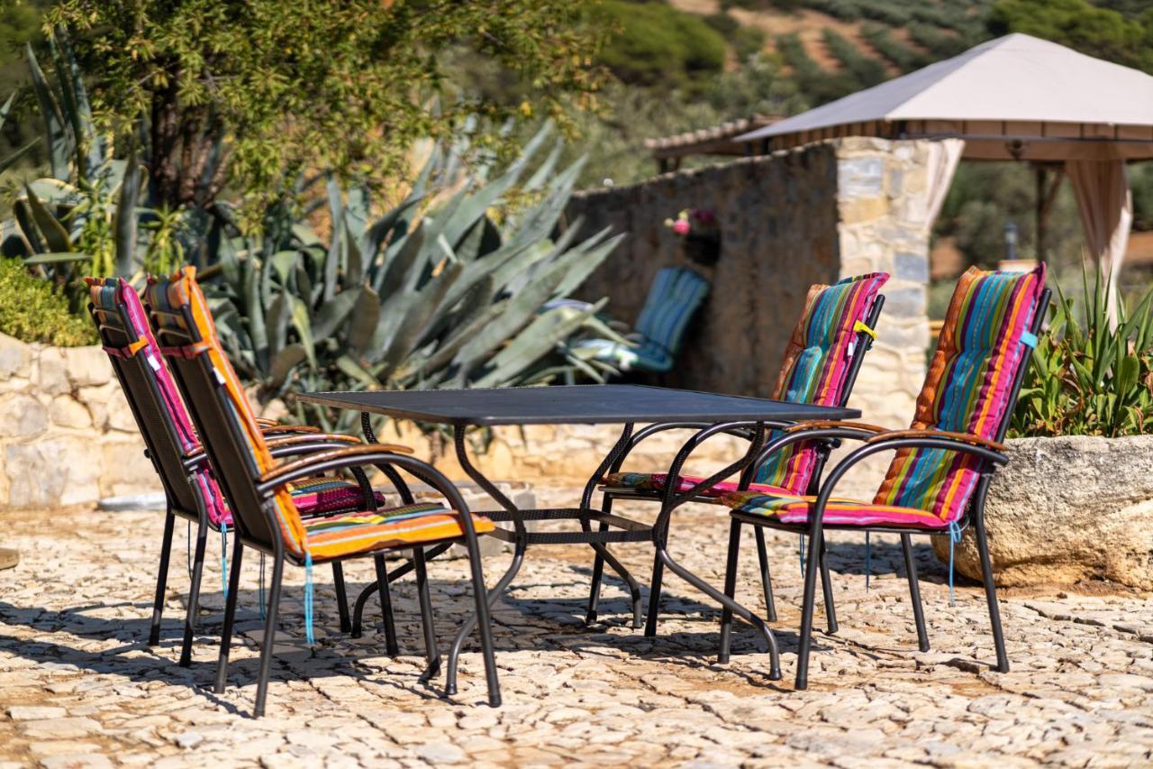 Hacienda La Buena Vida B&B En Appartementen Algarinejo Ngoại thất bức ảnh