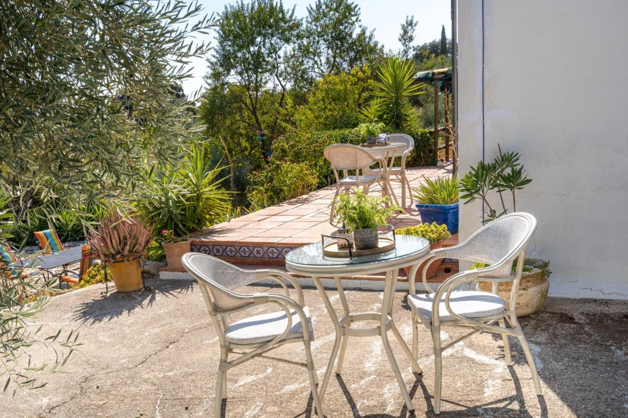 Hacienda La Buena Vida B&B En Appartementen Algarinejo Ngoại thất bức ảnh